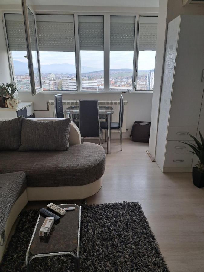 Apartman Sa Panoramom Kruševac Extérieur photo