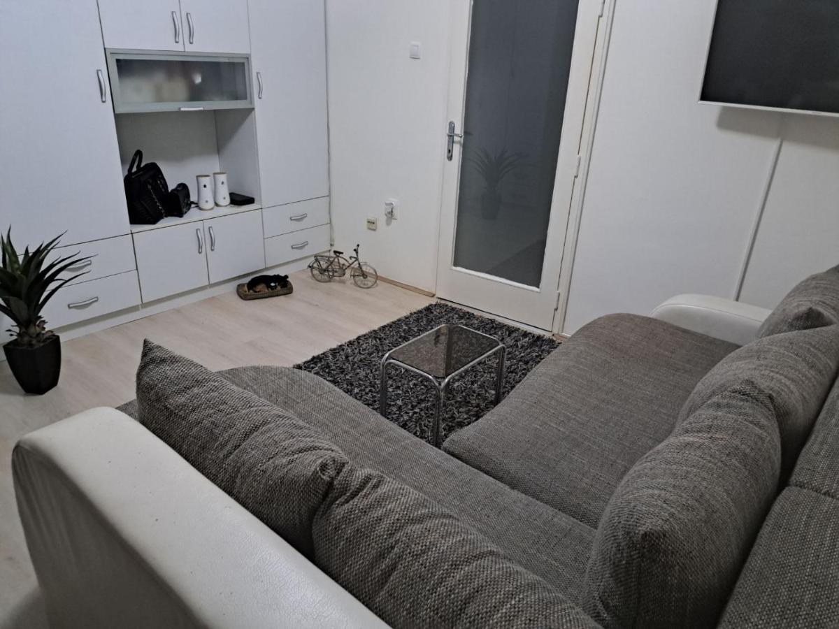 Apartman Sa Panoramom Kruševac Extérieur photo